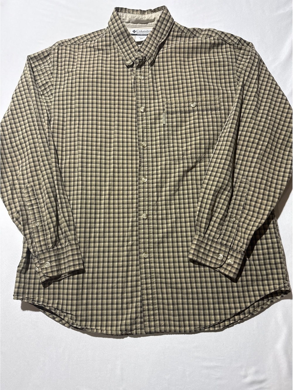 Columbia Sportswear Men's L Check Button-Down